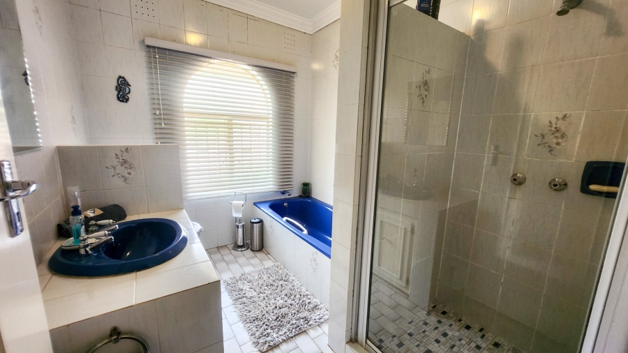 4 Bedroom Property for Sale in Doringkruin North West